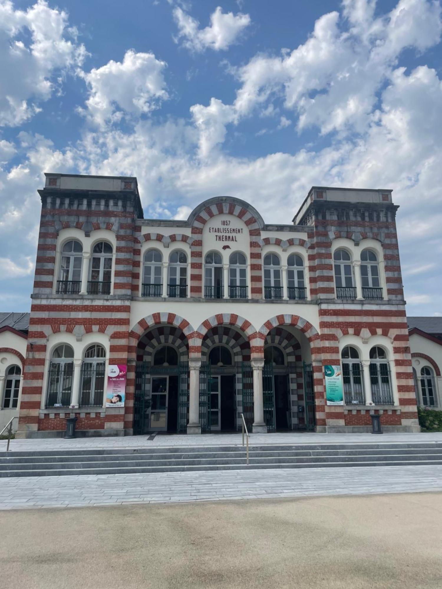 Studio Lumineux Au Calme En Centre Ville, Face Aux Thermes Salies-de-Béarn Εξωτερικό φωτογραφία